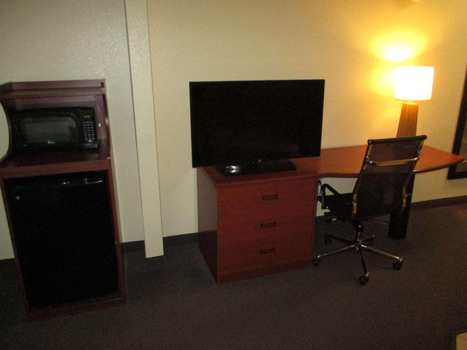 Best Western Coffeyville Central Business District Inn And Suites Экстерьер фото