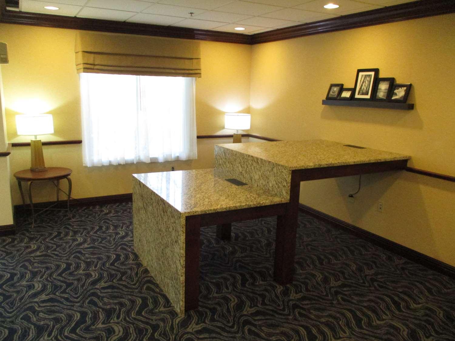 Best Western Coffeyville Central Business District Inn And Suites Экстерьер фото