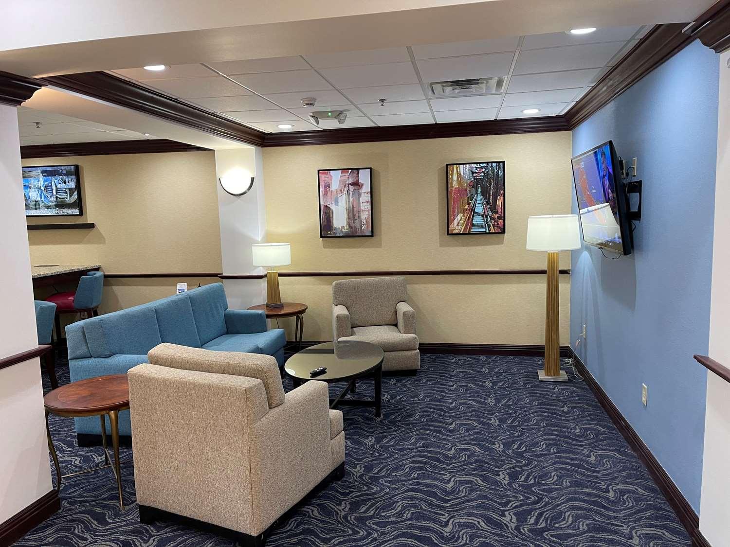 Best Western Coffeyville Central Business District Inn And Suites Экстерьер фото
