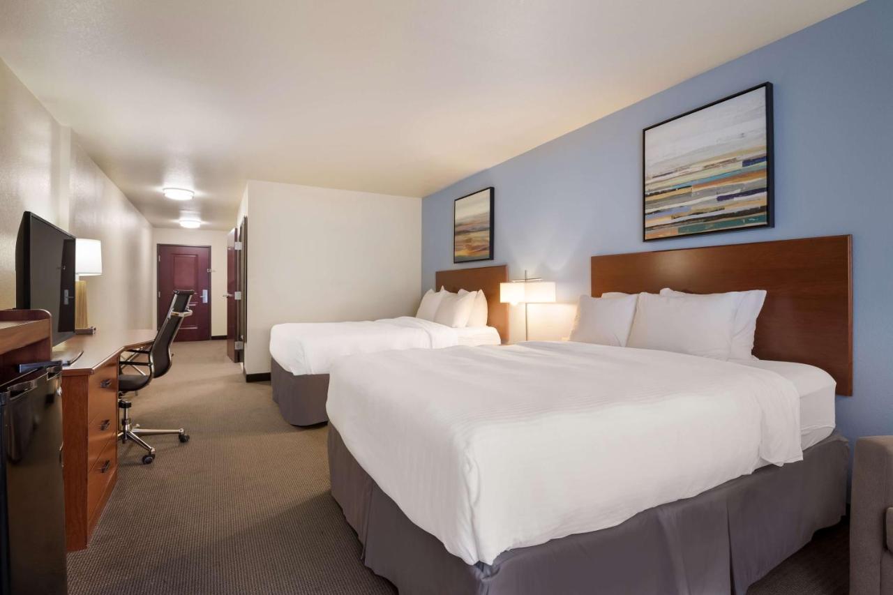 Best Western Coffeyville Central Business District Inn And Suites Экстерьер фото